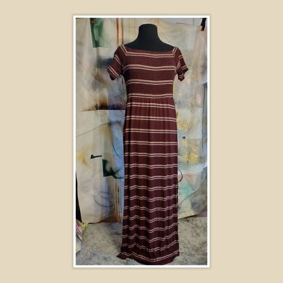 Maurices L Burgundy Maxi Dress Striped Off Shoulder 90s Slit Sides. - Picture 1 of 6